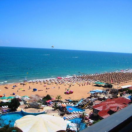 Sea View Rental Front Beach Golden Sands Exterior photo