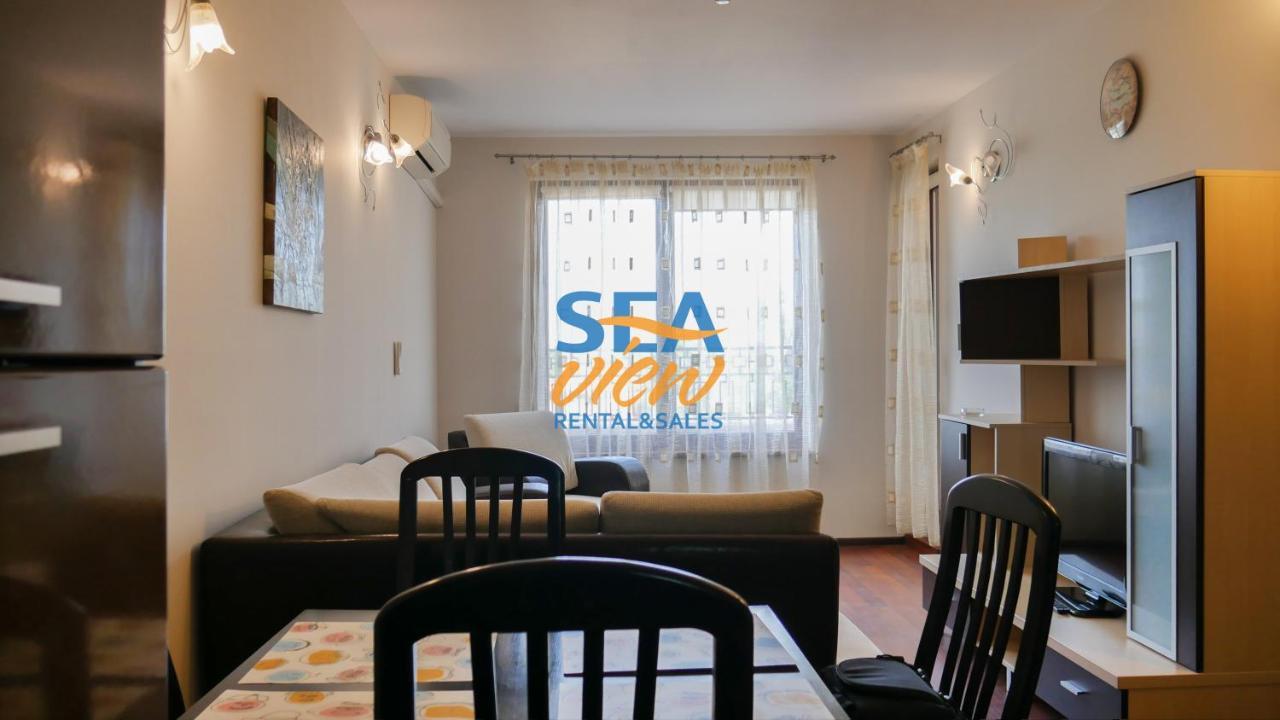 Sea View Rental Front Beach Golden Sands Exterior photo