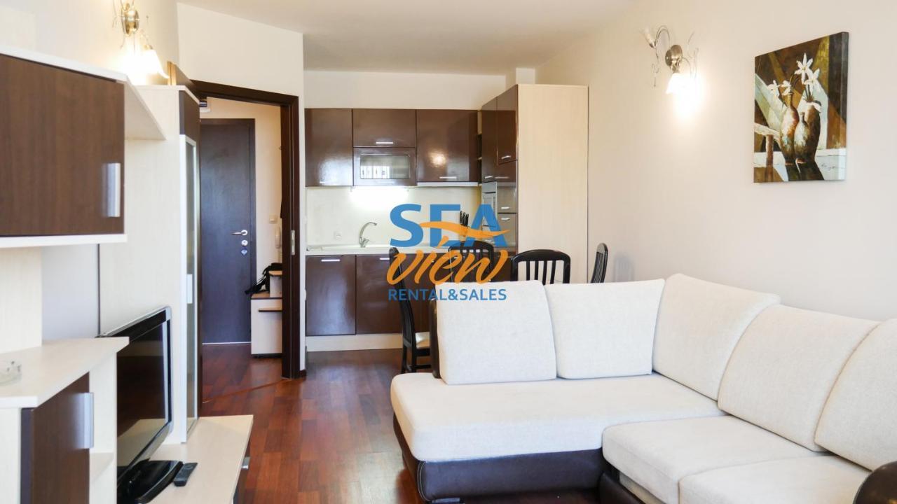 Sea View Rental Front Beach Golden Sands Exterior photo