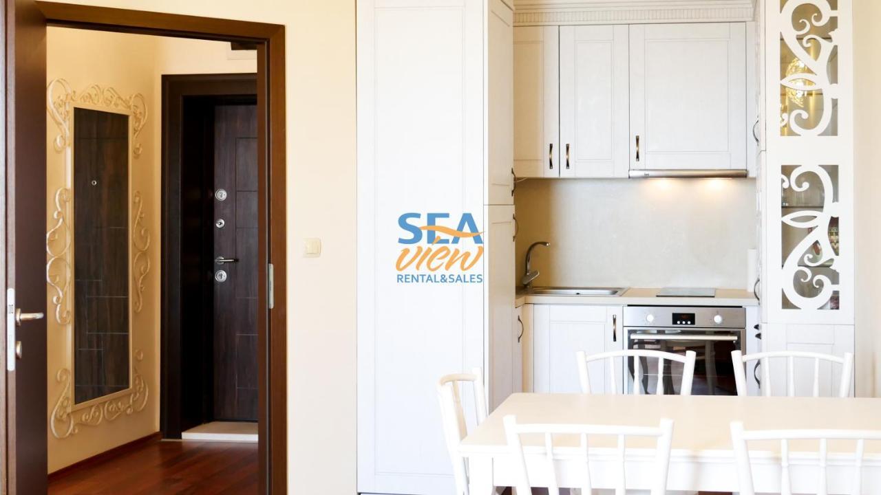 Sea View Rental Front Beach Golden Sands Exterior photo