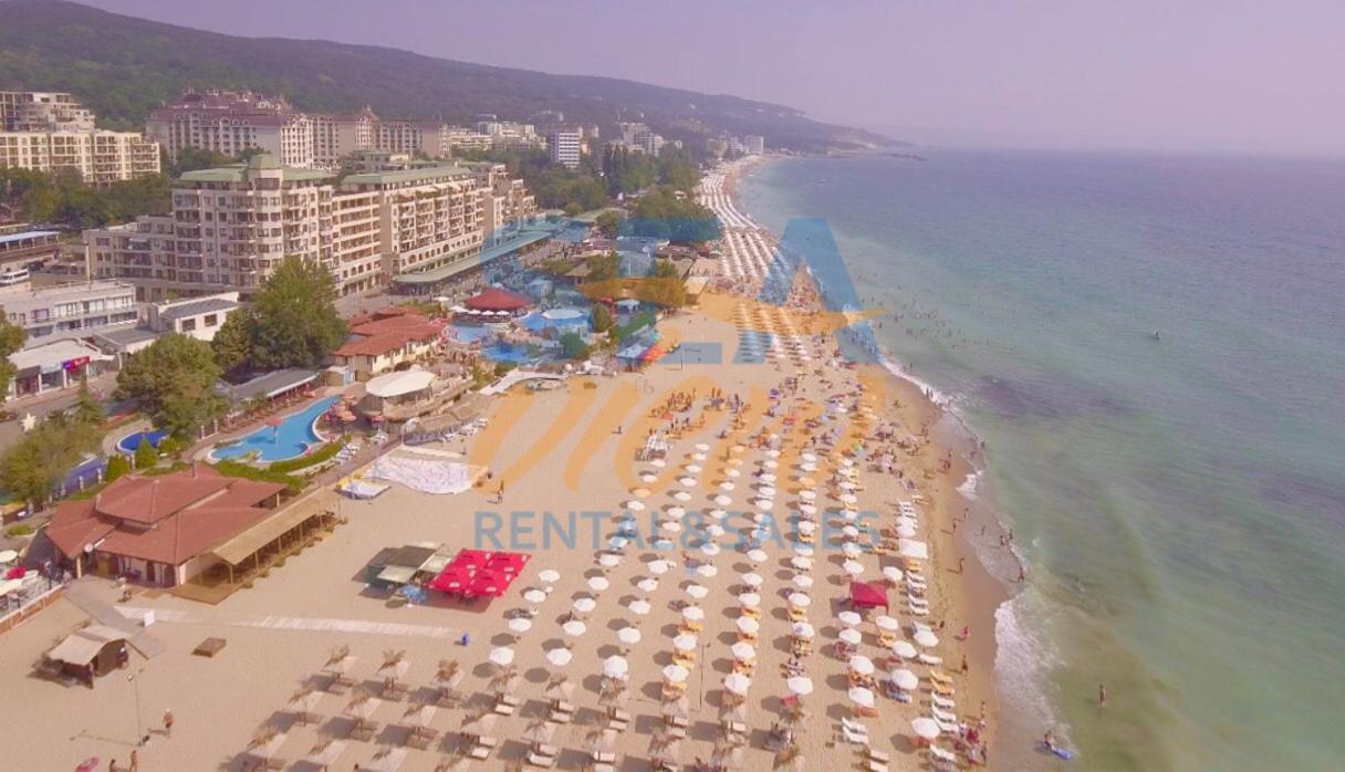 Sea View Rental Front Beach Golden Sands Exterior photo