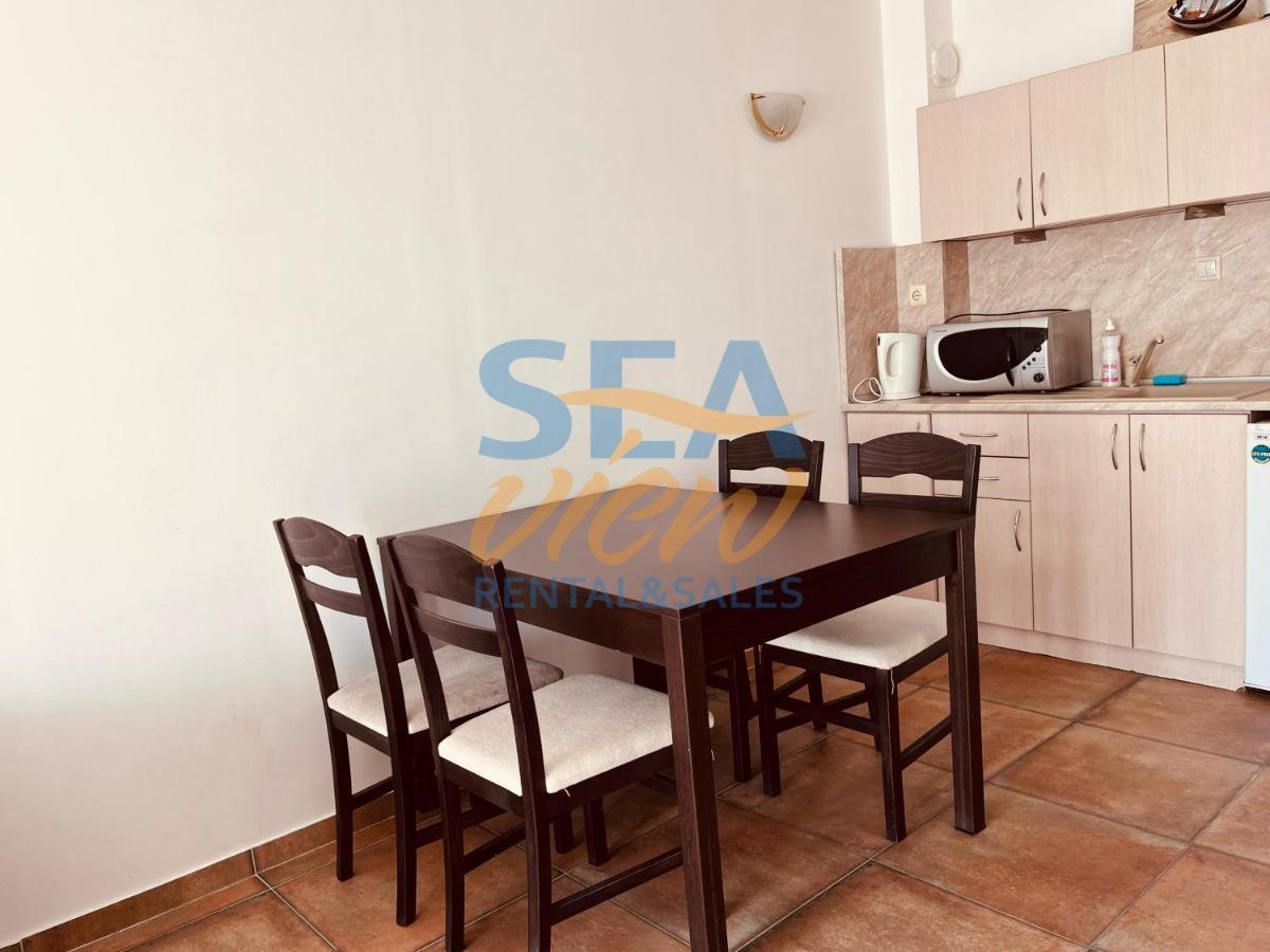 Sea View Rental Front Beach Golden Sands Exterior photo