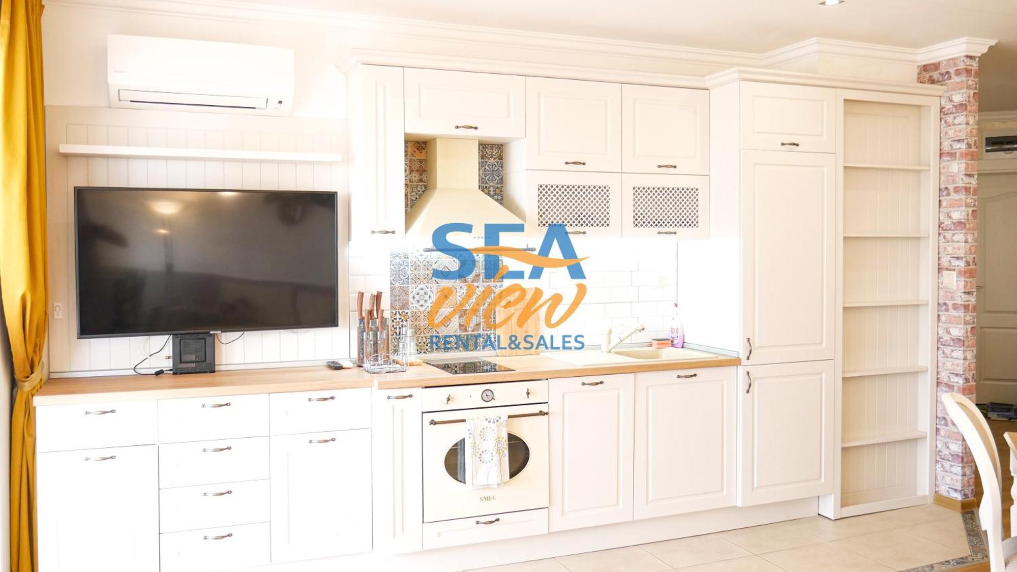 Sea View Rental Front Beach Golden Sands Exterior photo