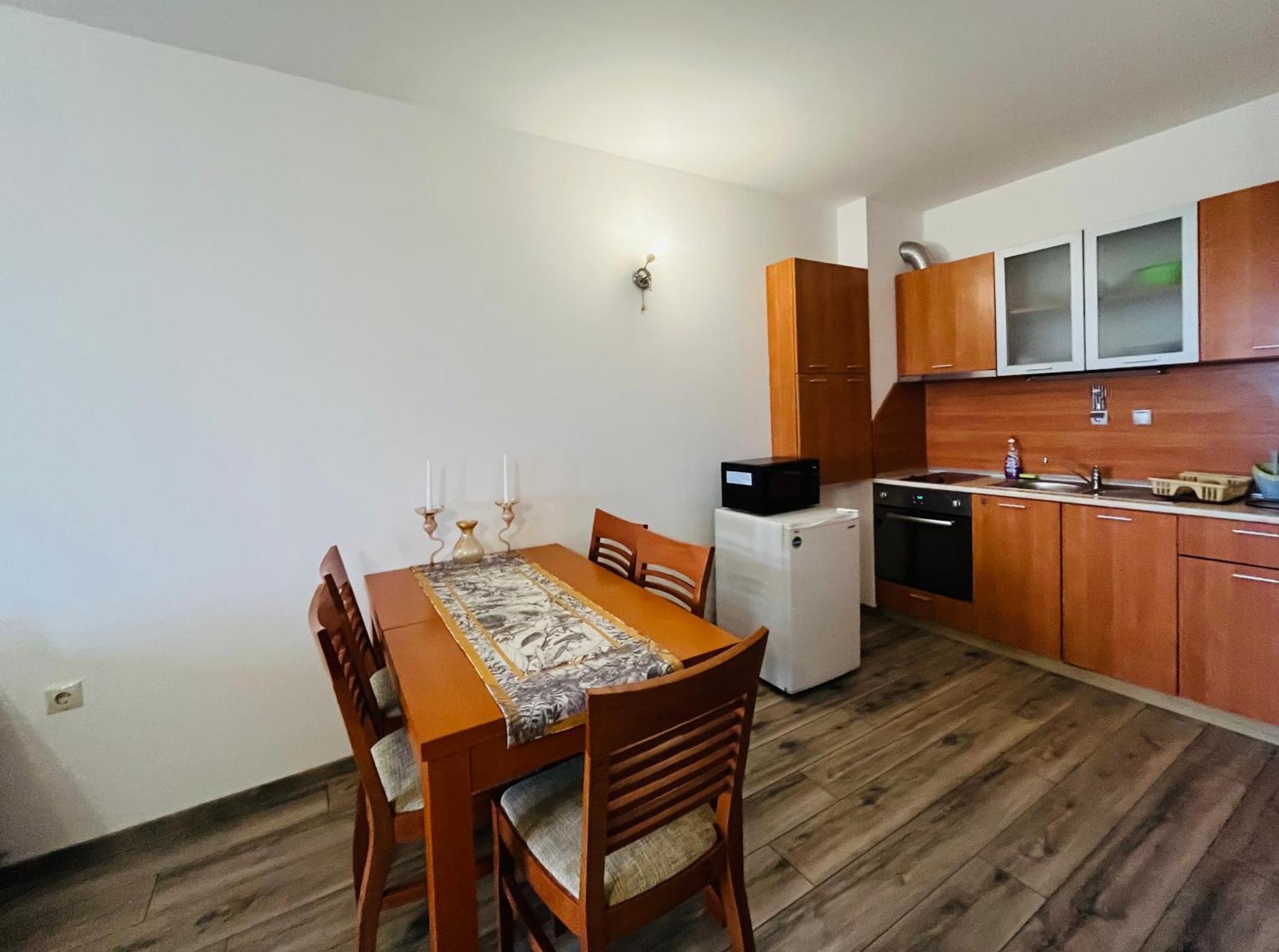 Sea View Rental Front Beach Golden Sands Exterior photo