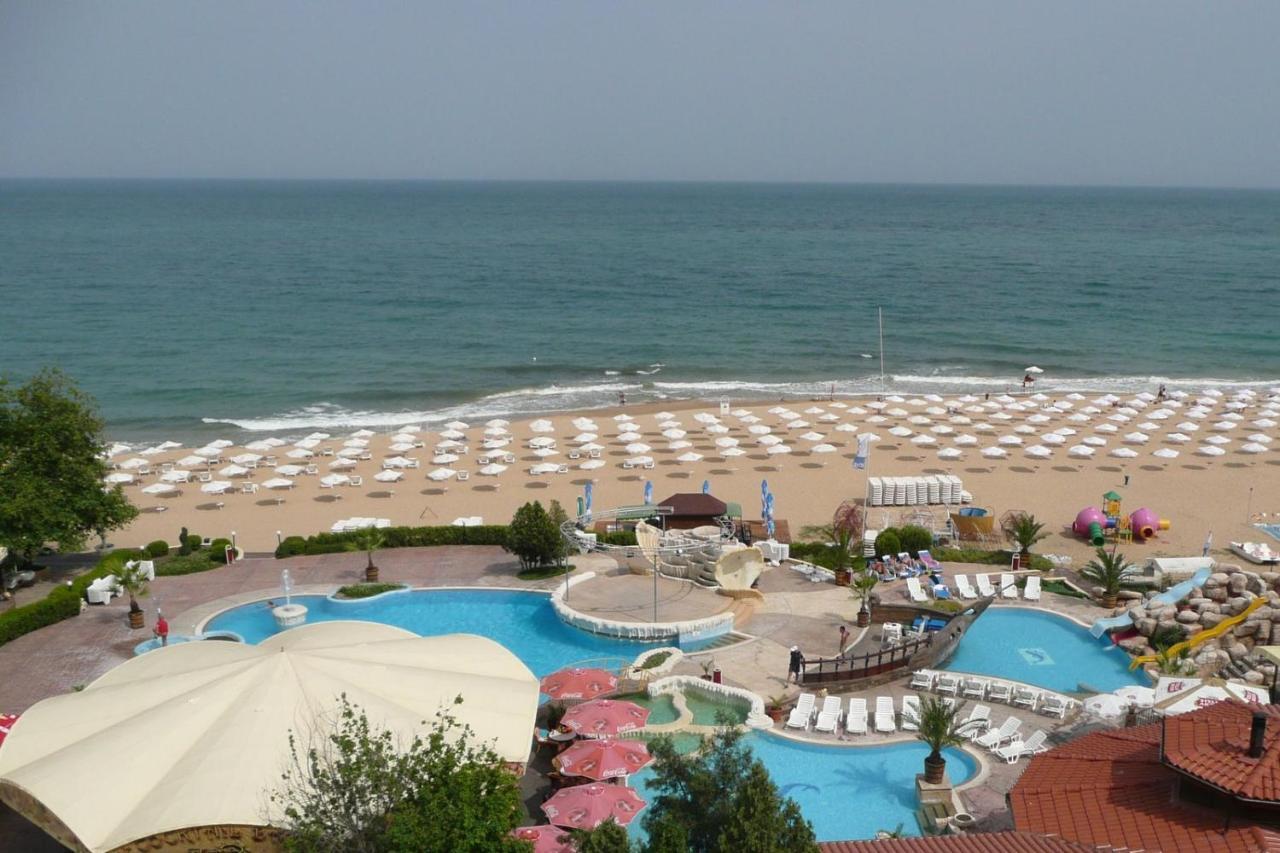 Sea View Rental Front Beach Golden Sands Exterior photo